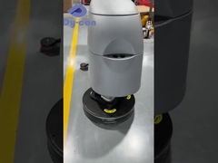 हमेशा एक डाइकॉन फ्लोर स्क्रबर होता है जो आपकी मदद कर सकता है